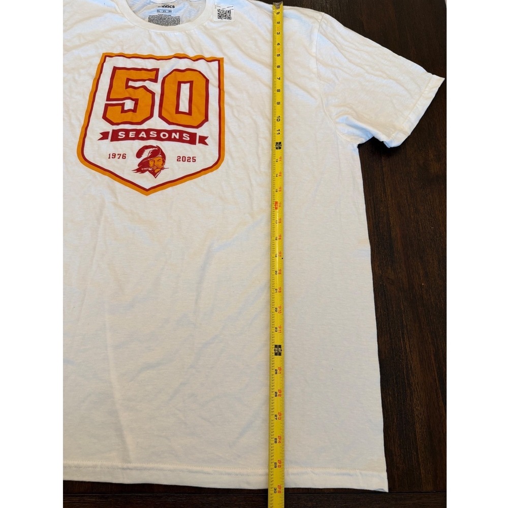New Tampa Bay Buccaneers 50 Seasons T-Shirt Mens 2XL White Bucco Bruce 1976 - Picture 7 of 7